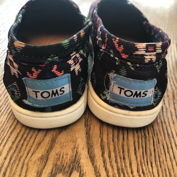 Toms Youth Printed Canvas Slip On Sneakers Y12 - Picture 6 of 8